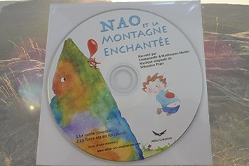 Livre pour enfants avec CD Nao et la montagne enchantée