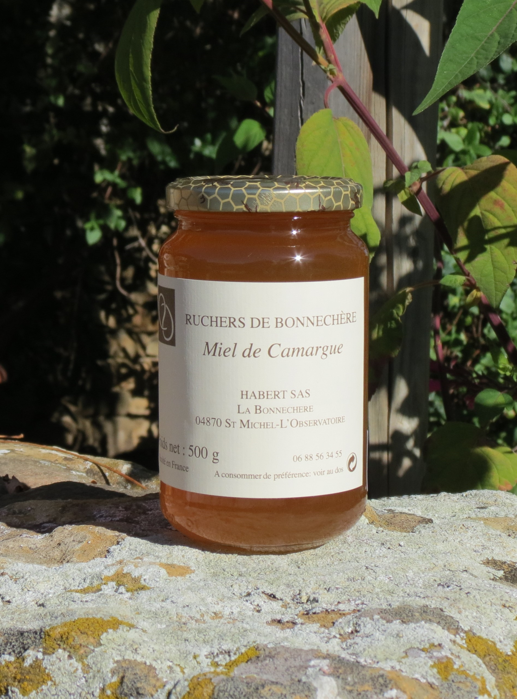 Miel de Cru de Camargue, produit par nos abeilles, récolté dans le
